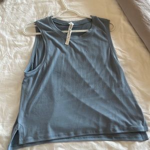 Lulu Lemon Perforated T-Shirt (blue)